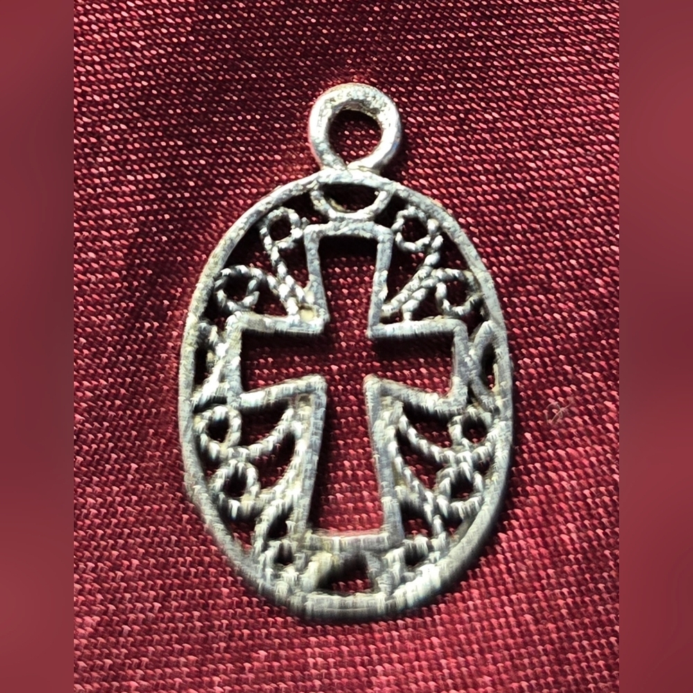 Vintage Filligree Silver Cross Pendant